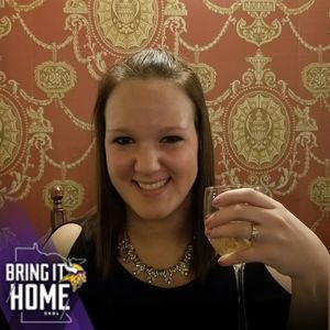 Meet your Posher, Crystal